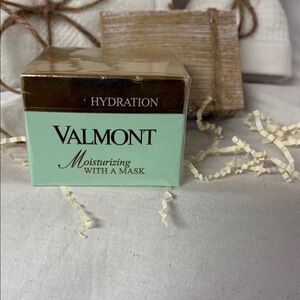 Valmont Moisturizing With A Mask | Luxury Swiss Hydration | New